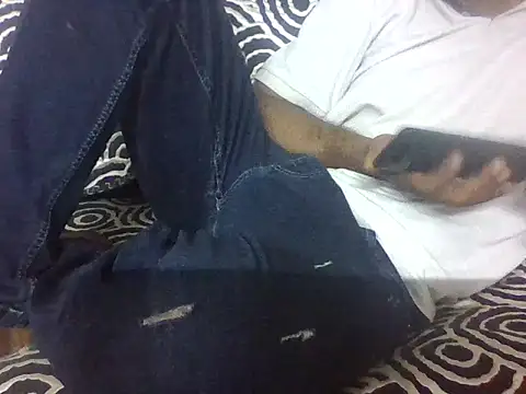 Snapshot of indihotguy chatting on June 21, 2:41 pm indihotguy online show from June 21, 2:41 pm