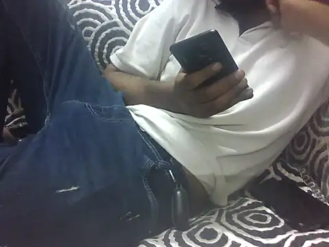 Snapshot of indihotguy chatting on June 22, 12:24 pm indihotguy online show from June 22, 12:24 pm