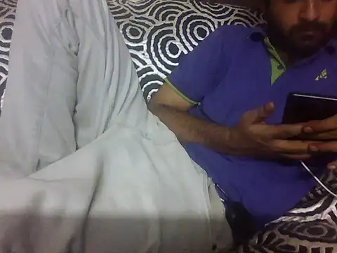 Snapshot of indihotguy chatting on July 7, 12:53 pm indihotguy online show from July 7, 12:53 pm