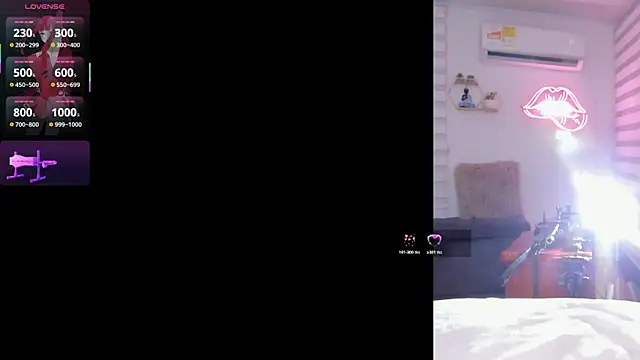 Maria Jones  online show from January 8, 1:08 am