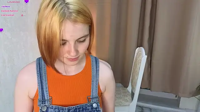 OhYumiYes online show from December 28, 8:25 pm