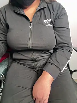 tanvihot2 online show from April 13, 3:28 pm