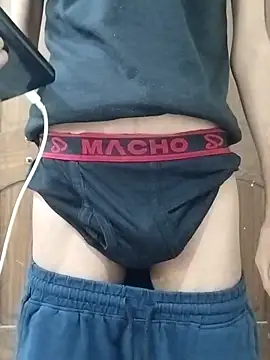 fakelove95 online show from November 5, 8:31 pm