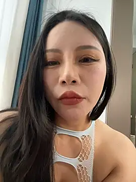 Caicai-a online show from April 21, 8:20 am