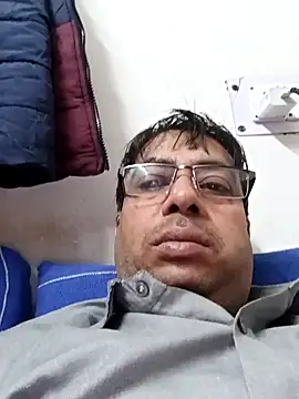 Snapshot of mksharma-mastlund chatting on January 14, 3:43 am mksharma-mastlund online show from January 14, 3:43 am