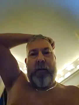 Snapshot of Naked_Uk_Guy chatting on December 25, 11:10 pm Naked Uk Guy online show from December 25, 11:10 pm