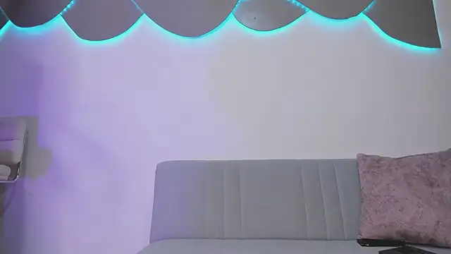 newbarbiedolly online show from April 19, 12:33 am