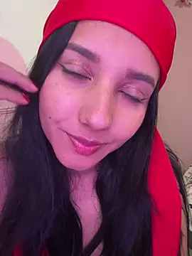 Snapshot of emmariders2 chatting on November 9, 8:29 pm emmariders2 online show from November 9, 8:29 pm