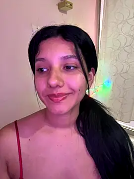 Snapshot of emmariders2 chatting on December 1, 3:28 pm emmariders2 online show from December 1, 3:28 pm