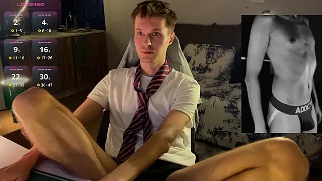 Leonnextdoor online show from March 9, 4:11 pm