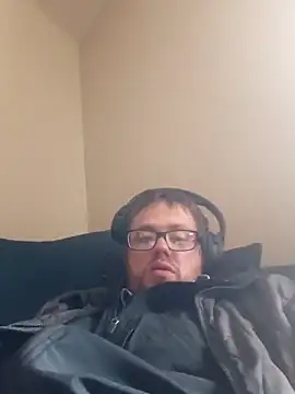 Tykessler34 online show from October 31, 5:36 pm