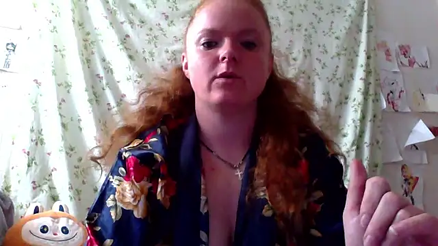 Snapshot of Rae_Jeannie chatting on June 11, 7:06 am Rae Jeannie online show from June 11, 7:06 am