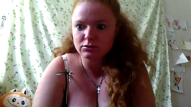 Snapshot of Rae_Jeannie chatting on July 9, 7:12 am Rae Jeannie online show from July 9, 7:12 am