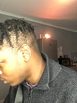 Redfucks333 online show from April 13, 4:34 pm