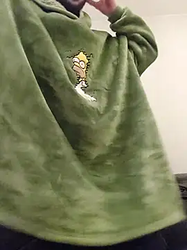 Levi Latino online show from March 1, 4:04 am