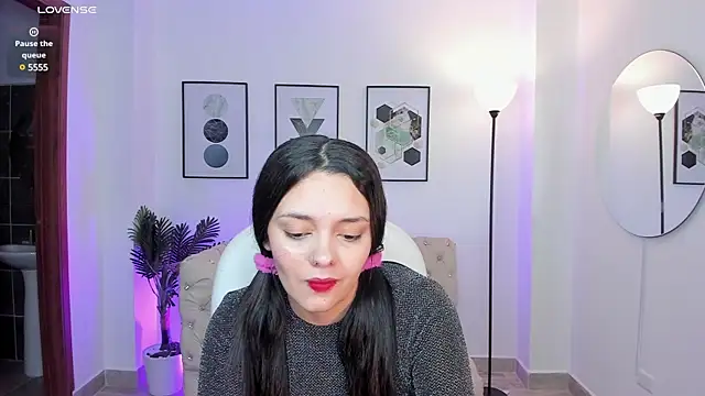 amelia cherry online show from February 12, 11:40 am