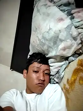 Snapshot of MartzJJ chatting on September 28, 6:13 pm MartzJJ online show from September 28, 6:13 pm