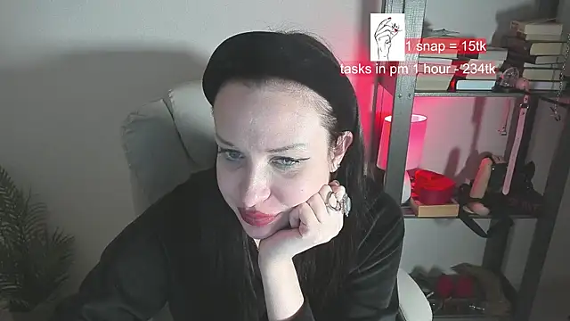 Snapshot of worship_vika chatting on February 19, 3:16 pm worship vika online show from February 19, 3:16 pm