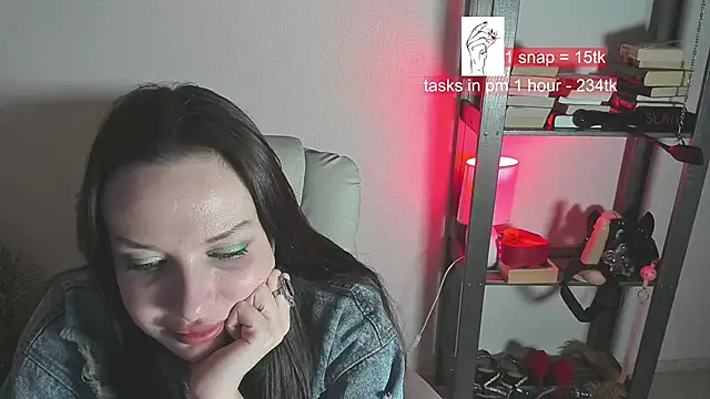 Snapshot of worship_vika chatting on February 20, 9:31 pm worship vika online show from February 20, 9:31 pm