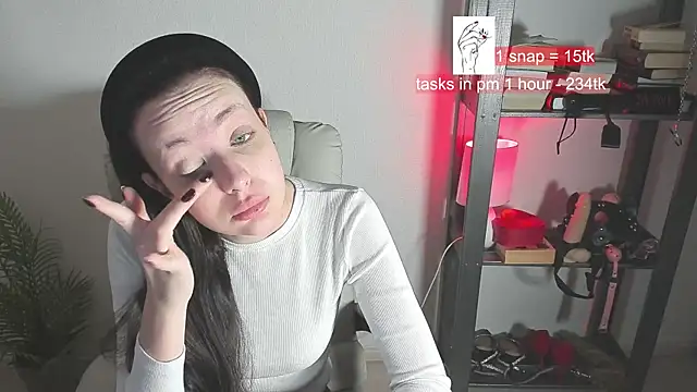 Snapshot of worship_vika chatting on February 21, 11:44 am worship vika online show from February 21, 11:44 am