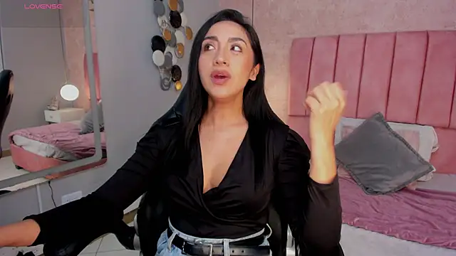 MAGIC AURORAA online show from March 22, 12:46 pm