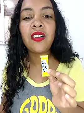 Snapshot of Brendabluee chatting on February 15, 7:06 pm Brendabluee online show from February 15, 7:06 pm