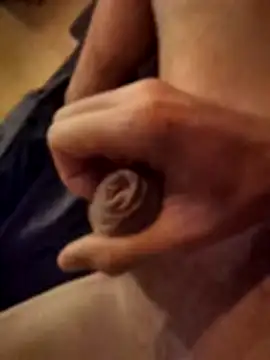 Topgunxhot online show from February 12, 7:03 am