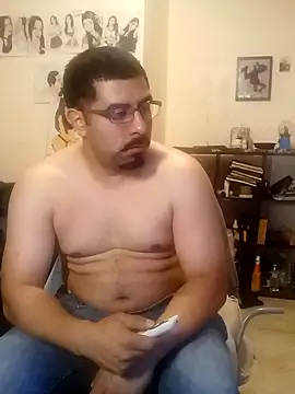 k1oudE online show from December 14, 11:53 pm