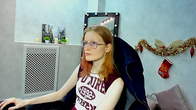 ElizabethHarpper online show from January 4, 1:42 am