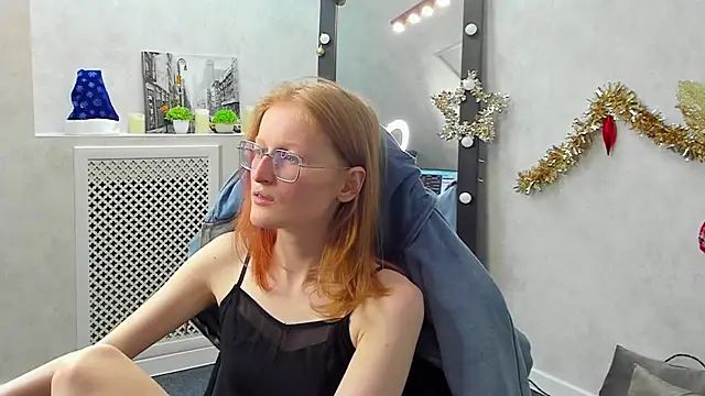 ElizabethHarpper online show from January 19, 4:01 am