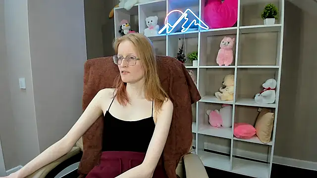 ElizabethHarpper online show from January 30, 11:22 am