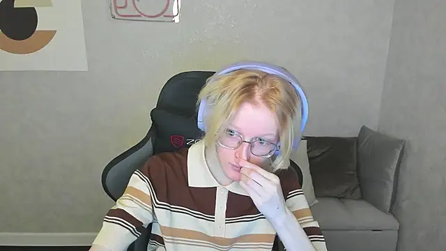 ElizabethHarpper online show from September 20, 1:28 am