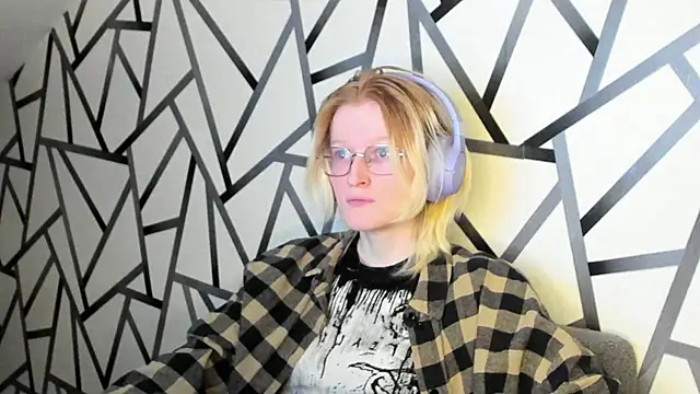 ElizabethHarpper online show from November 7, 1:27 am