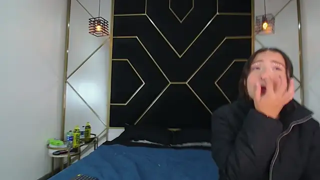 Snapshot of RyanPricee chatting on October 9, 3:15 am RyanPricee online show from October 9, 3:15 am