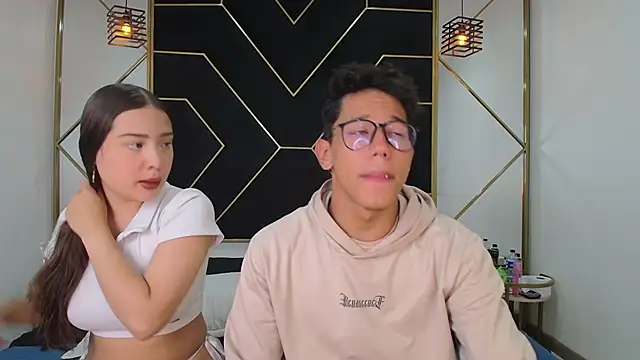 Snapshot of RyanPricee chatting on October 10, 3:27 am RyanPricee online show from October 10, 3:27 am