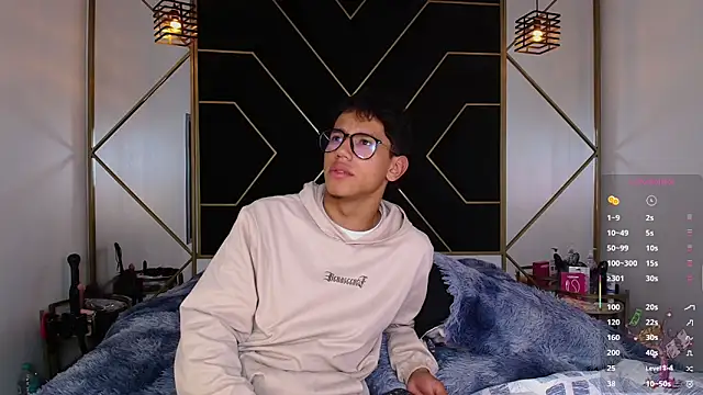 Snapshot of RyanPricee chatting on November 7, 3:17 am RyanPricee online show from November 7, 3:17 am