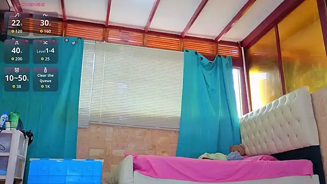 Rocket1978 online show from April 8, 1:44 pm