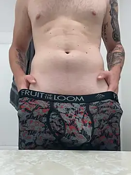 Snapshot of tcadle1824 chatting on December 28, 5:44 am tcadle1824 online show from December 28, 5:44 am