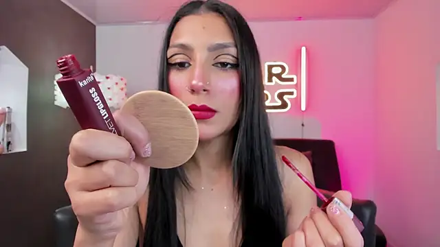 miss   evangeline online show from April 6, 2:20 am