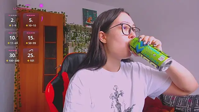 kittenrisha online show from February 26, 7:20 am