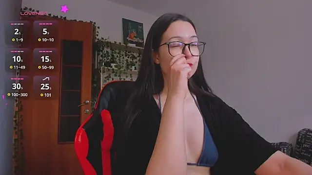 kittenrisha online show from March 4, 7:19 am