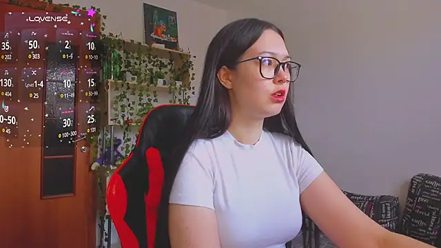 kittenrisha online show from March 6, 7:36 am