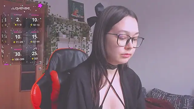 kittenrisha online show from March 19, 8:34 am