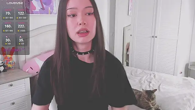 kittenrisha online show from February 10, 4:49 am