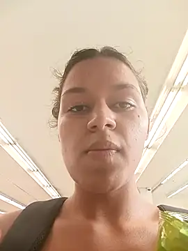 Snapshot of Danni_shy chatting on February 26, 9:37 pm Danni shy online show from February 26, 9:37 pm