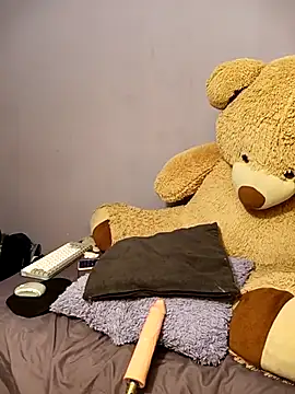 Snapshot of Danni_shy chatting on March 2, 3:48 pm Danni shy online show from March 2, 3:48 pm