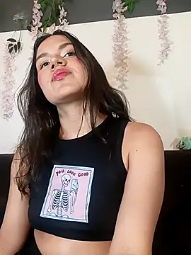 Danni shy online show from April 21, 11:40 pm