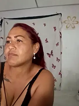 Snapshot of Abigail_BigTits chatting on January 8, 3:40 am Abigail BigTits online show from January 8, 3:40 am