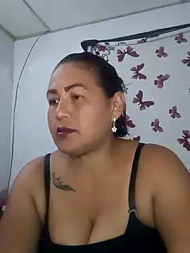 Snapshot of Abigail_BigTits chatting on March 14, 2:31 am Abigail BigTits online show from March 14, 2:31 am