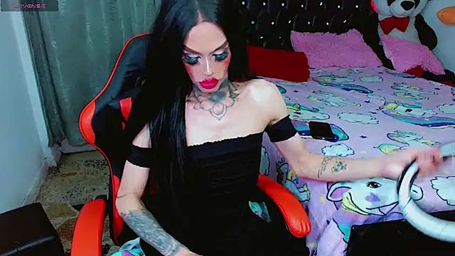 Alextwink online show from November 19, 6:30 pm